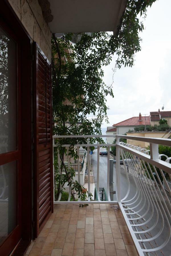 Apartmani Tina Podgora Buitenkant foto