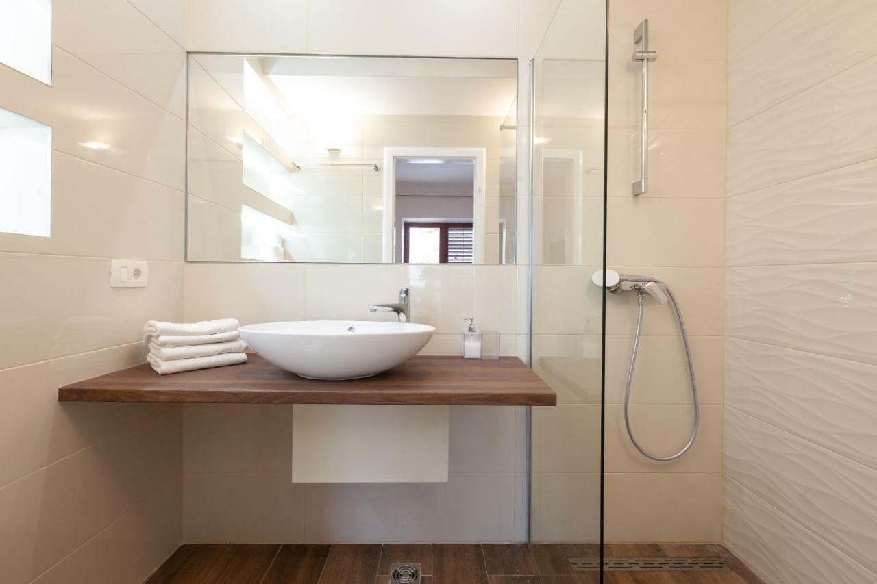 Apartmani Tina Podgora Buitenkant foto