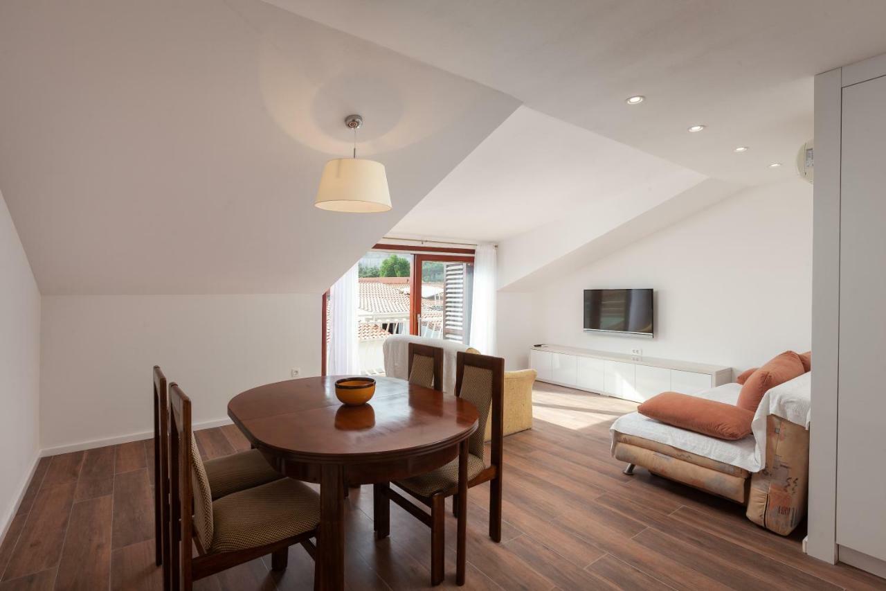 Apartmani Tina Podgora Buitenkant foto