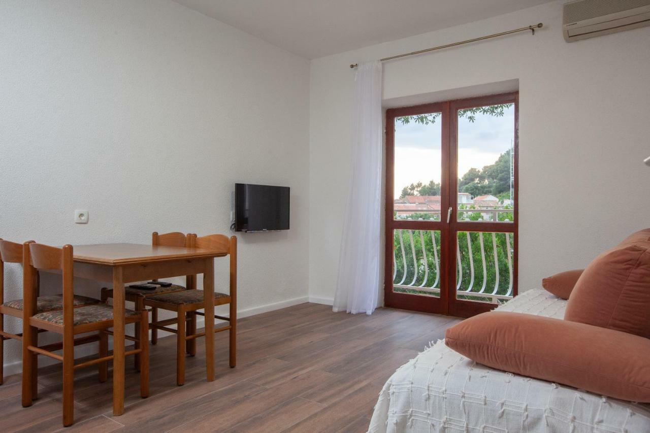 Apartmani Tina Podgora Buitenkant foto